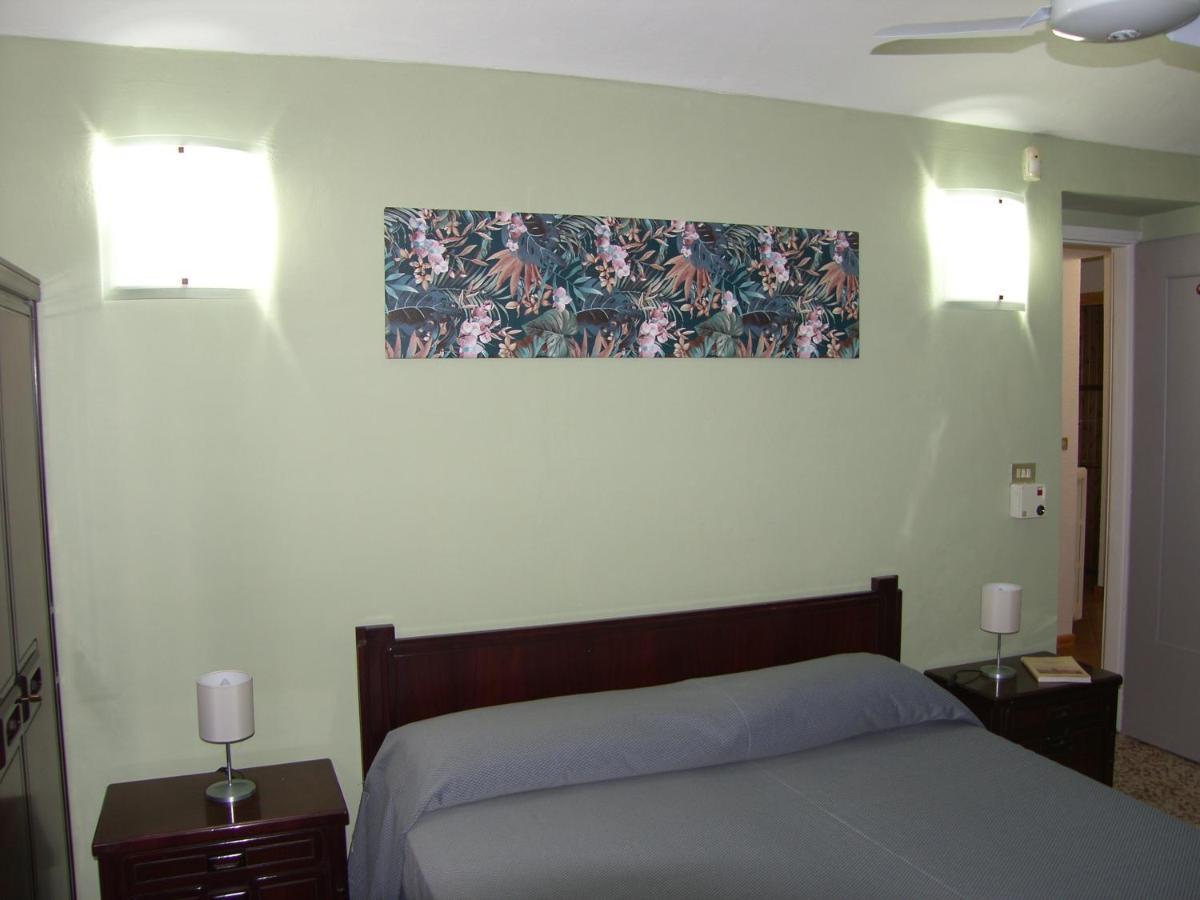 A Casa Di Carla B&B San Raffaele Cimena Exteriör bild
